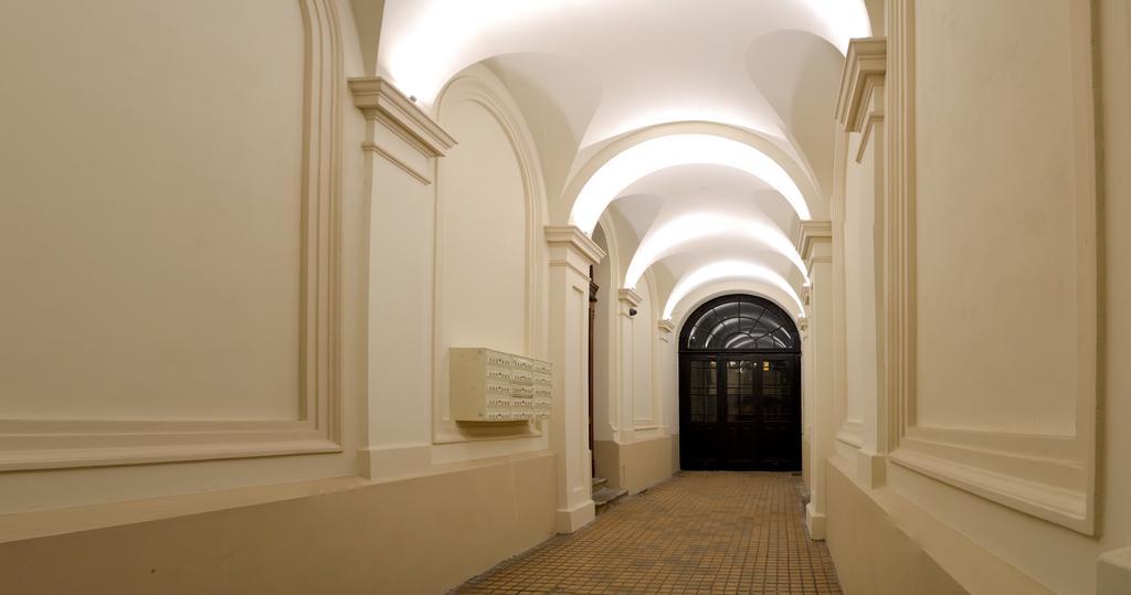 777 Apartaments Краков Экстерьер фото